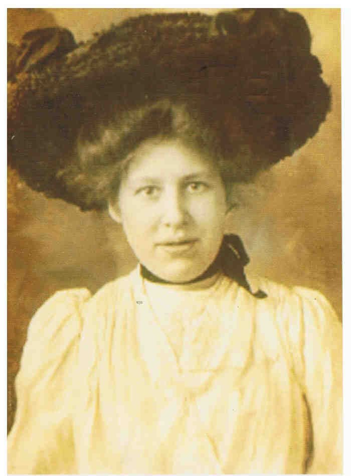 Martha Ings  (1946 KB)
 
(Click on Picture to View Full Size)