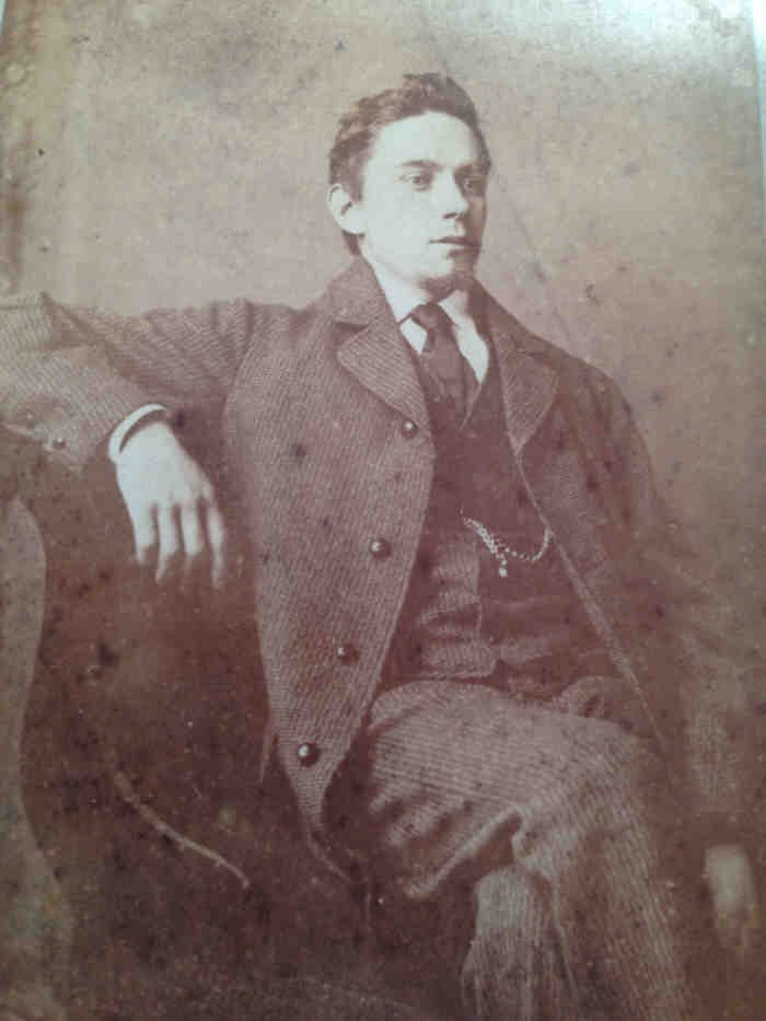 John Boon  (1913 KB)
1 Oct 2014 
(Click on Picture to View Full Size)